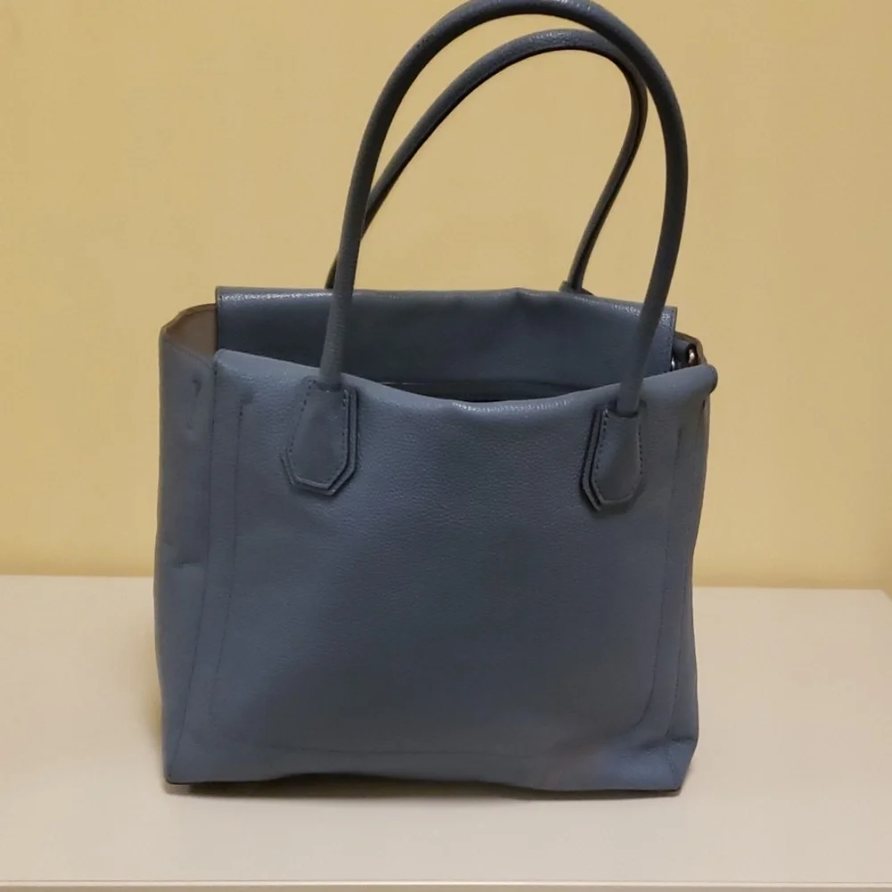 Michael Kors bag with attachable strap